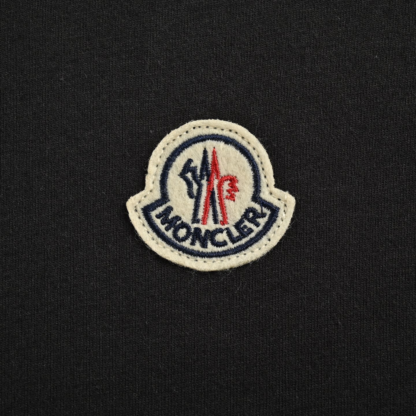 Moncler/蒙口 25ss 经典胸口小标短袖