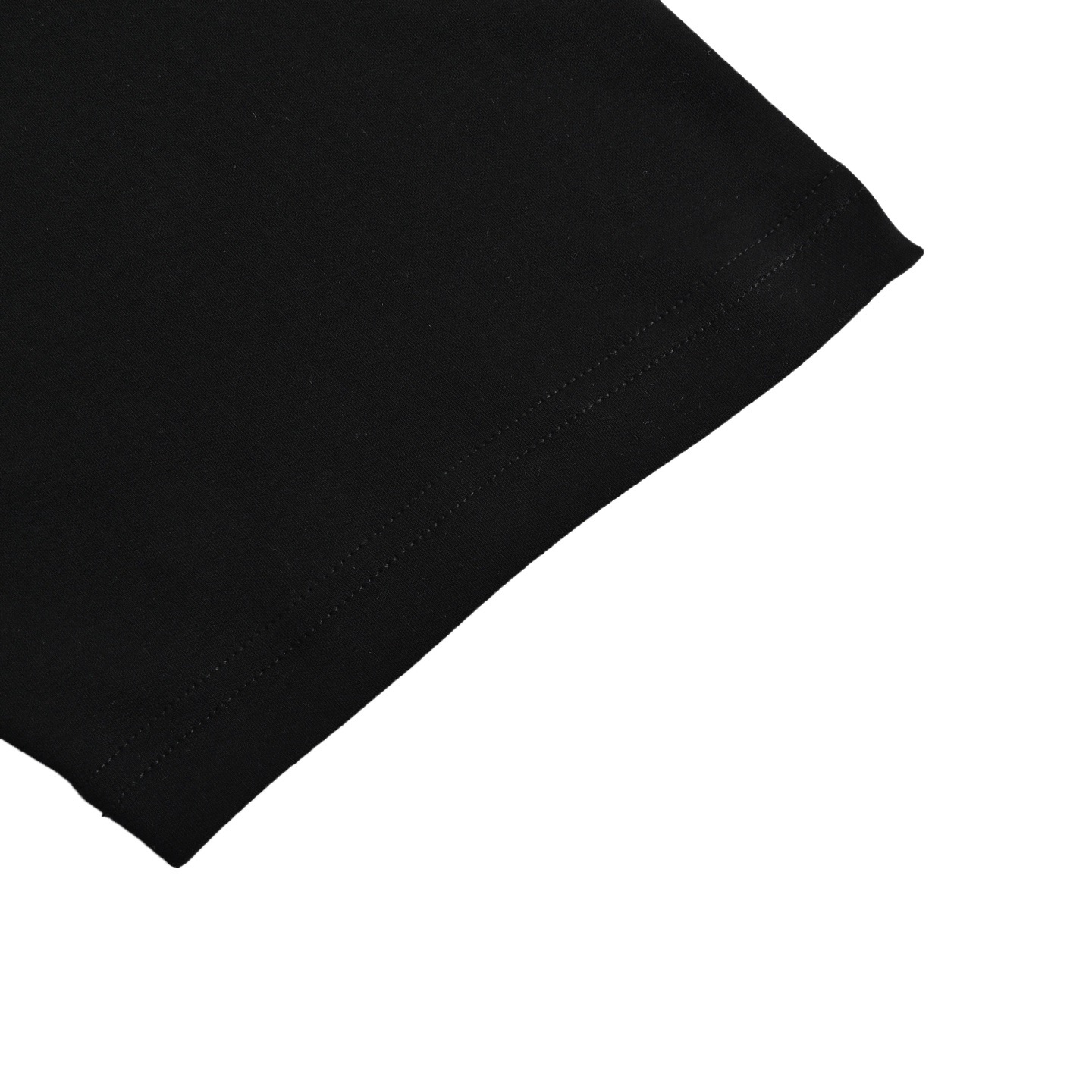 Prada/普拉达 25ss 胸口刺绣贴布徽标短袖