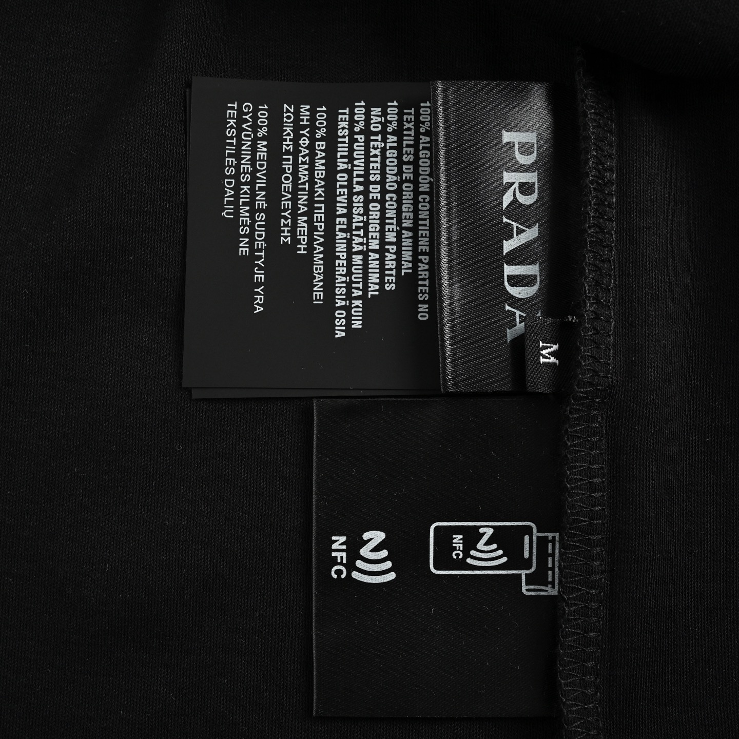 Prada/普拉达 25ss 胸口刺绣贴布徽标短袖