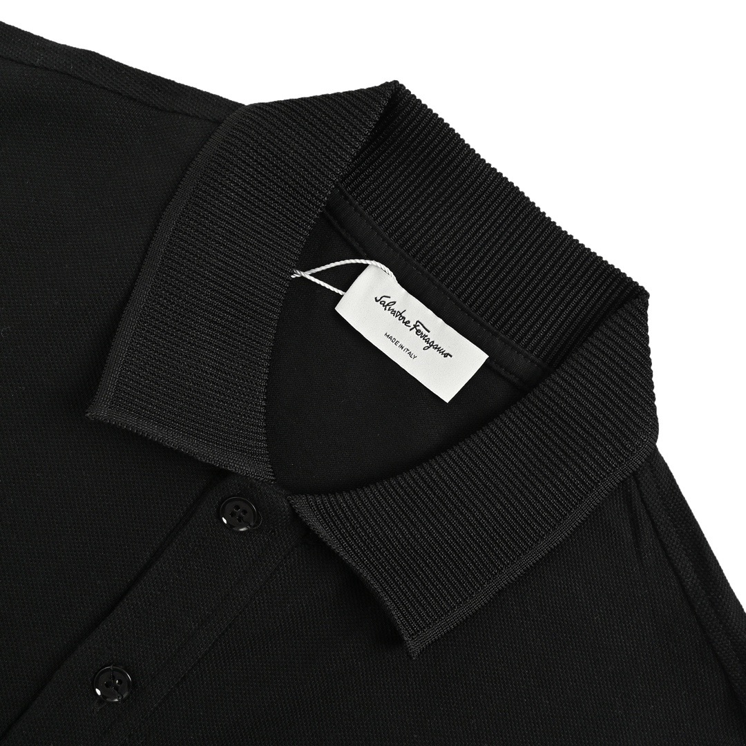 Ferragamo/菲拉格慕 24ss 胸口刺绣字母小标Polo短袖