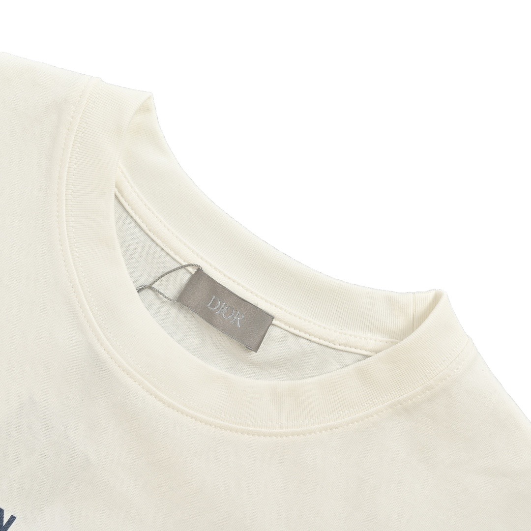 Dior/迪奥 24ss 贴布刺绣字母短袖 此款T恤饰以Dior Charm标志贴布刺绣和印花