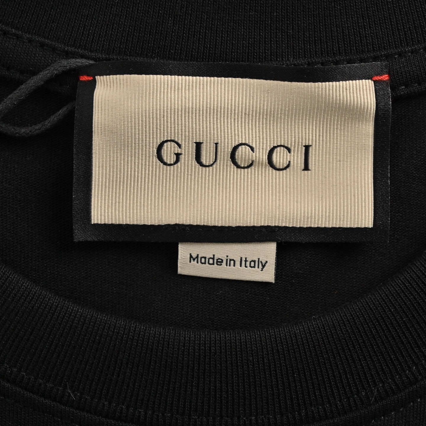 Gucci/古驰 字母刺绣短袖 杏色 黑色