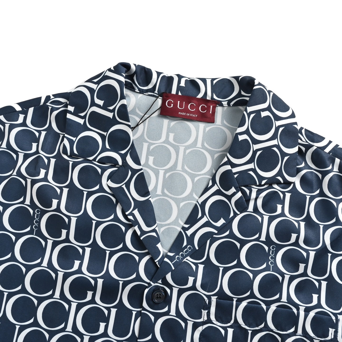 Gucci/古驰 24ss 满印弹幕印花短袖衬衫-莆田鞋,莆田鞋货源,高仿鞋,高仿鞋货源,安福档口,莆田高仿鞋,莆田鞋批发,高仿鞋批发,莆田高仿运动鞋,高仿运动鞋,莆田运动鞋 Gucci/古驰 24ss 满印弹幕印花短袖衬衫