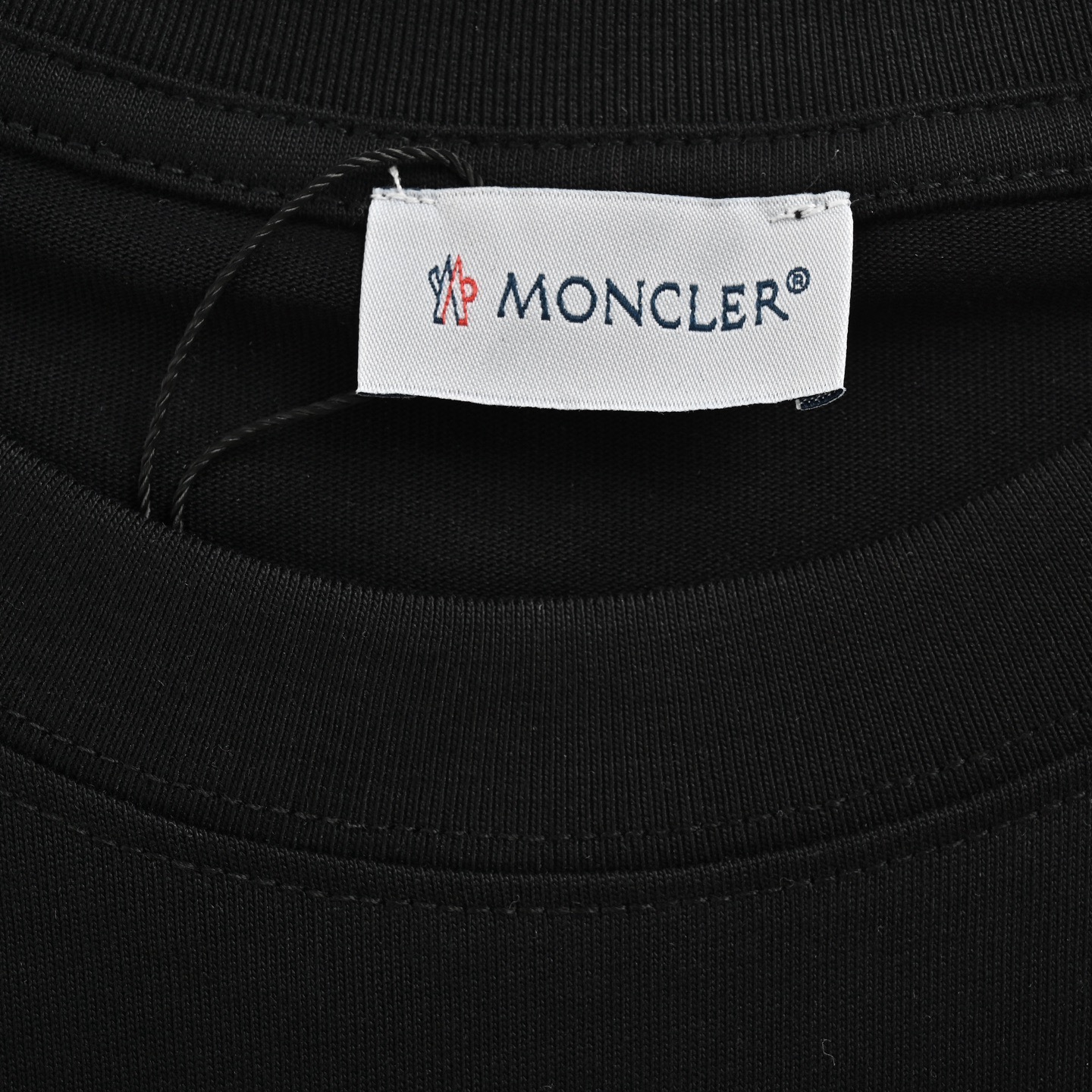 Moncler/蒙口 25ss 植绒logo镭射印花短袖