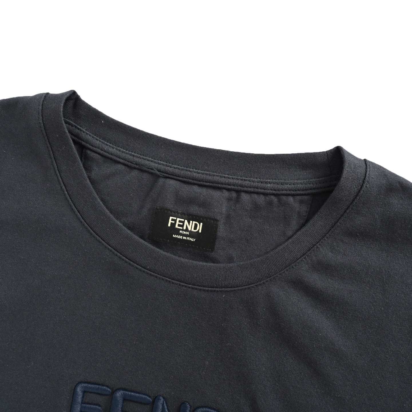 Fendi/芬迪 25ss 暗纹刺绣字母logo短袖