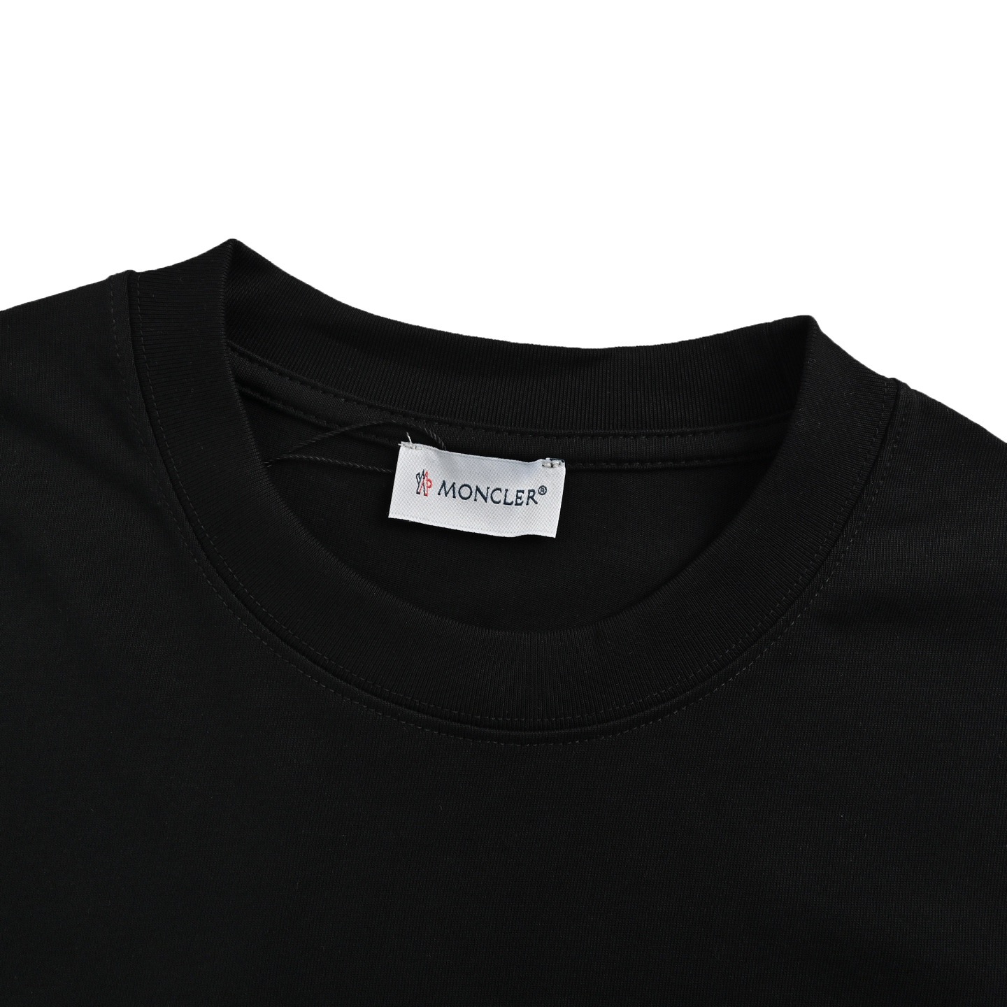 Moncler/蒙口 经典植绒字母logo印花短袖 黑色/白色