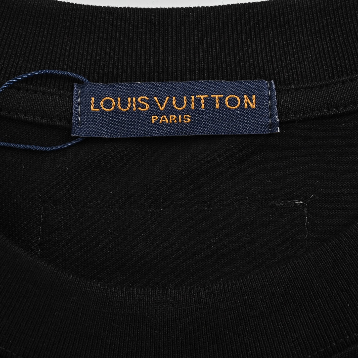 Louis Vuitton/路易威登 25ss 斑驳字母印花铁链短袖