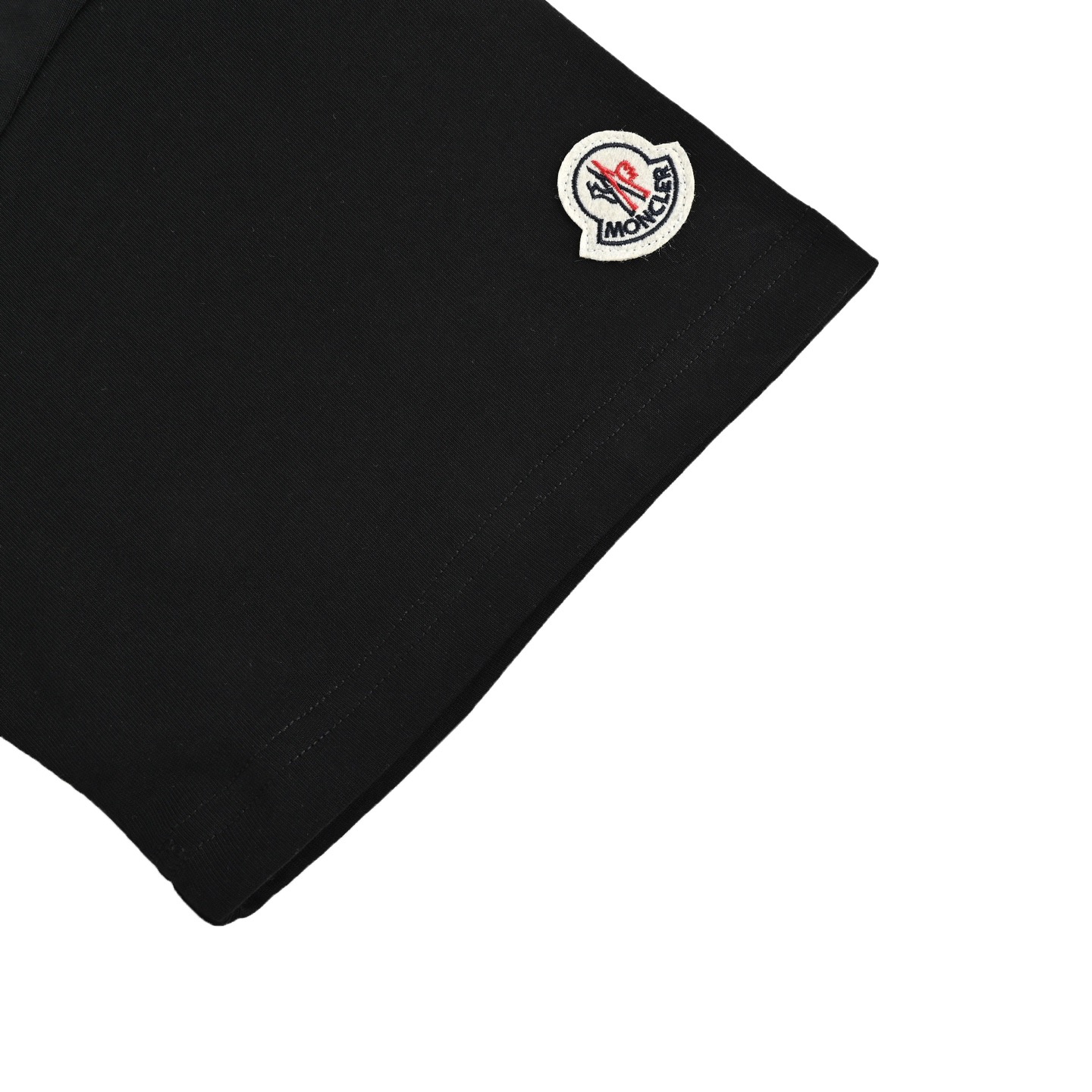 Moncler/蒙口 25ss 重叠logo印花短袖