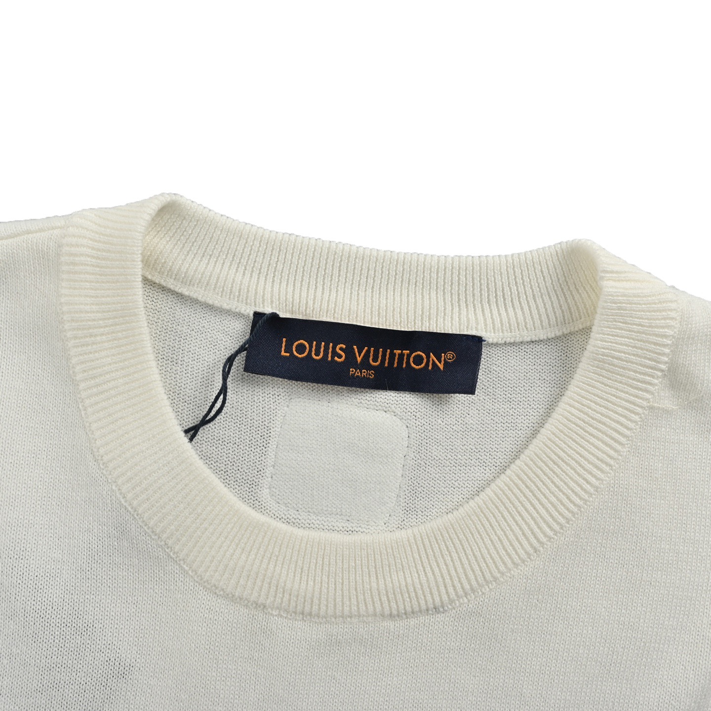 Louis Vuitton/路易威登 25ss 胸前皮牌针织短袖