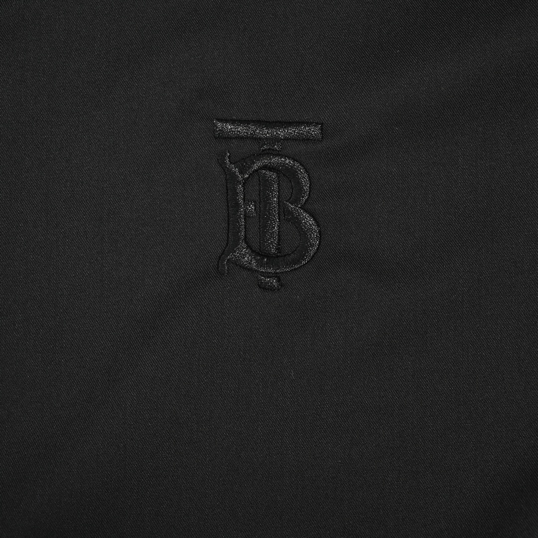 Burberry/巴宝莉 22ss 袖口格纹刺绣小标衬衫