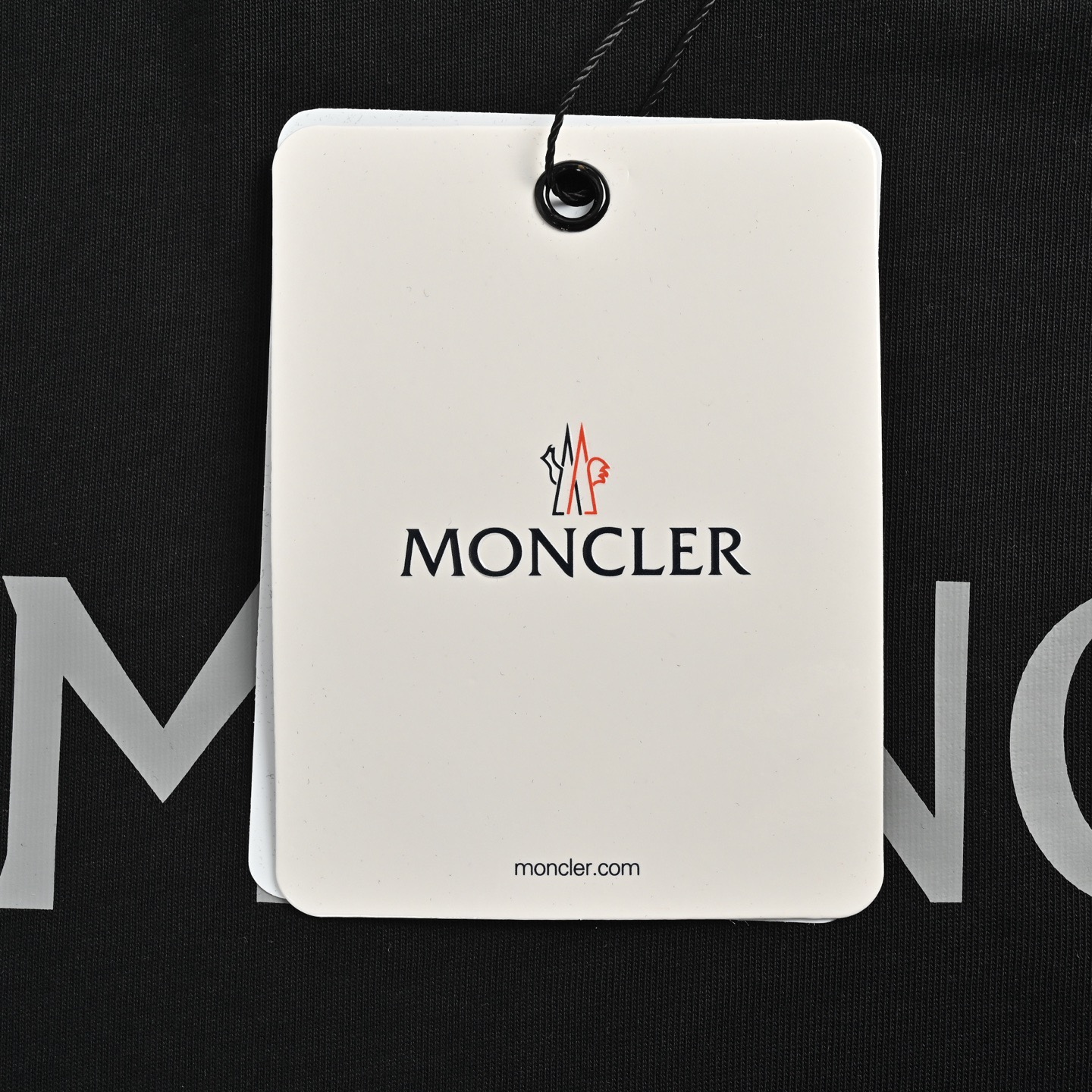 MONCLER/蒙口 经典印花袖袋短袖黑色/白色-Chinese UA Cheap High Quatity Brand Clothes Bags handbags Sneakers wholesale wholesaler seller from China Factory suppliers Fashion Clothing Shoes best Quality Beautiful Price MONCLER/蒙口 经典印花袖袋短袖黑色/白色