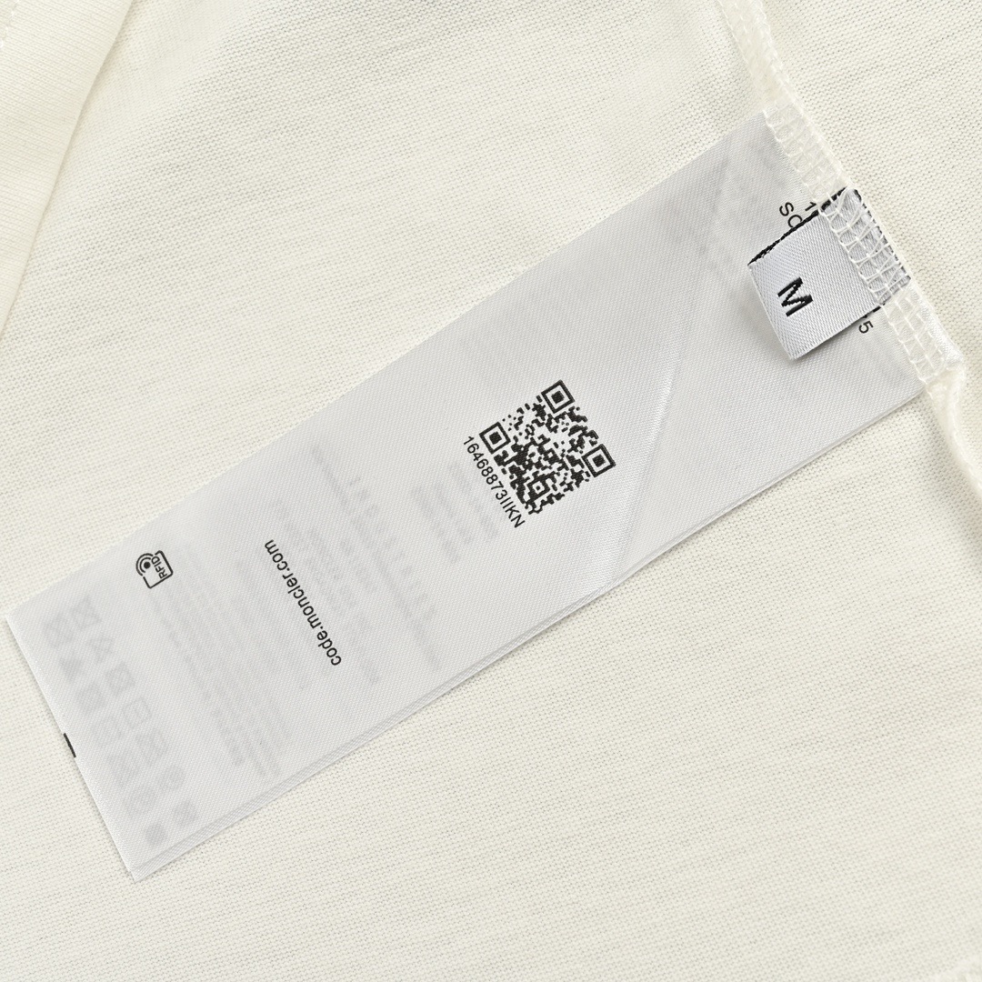 MONCLER/蒙口 24ss 植绒字母logo印花短袖