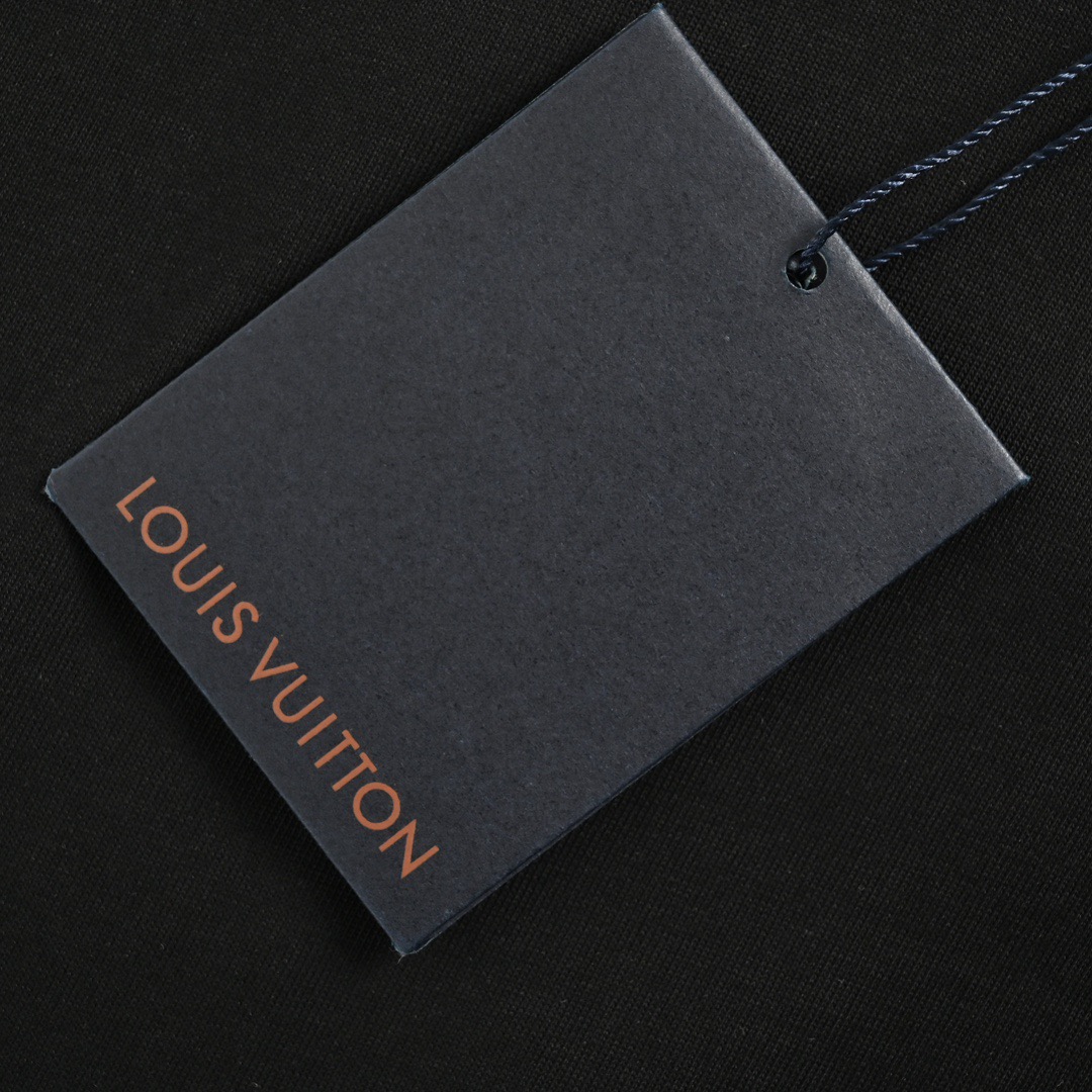 Louis Vuitton/路易威登 24ss 口袋老花浮雕压花短袖