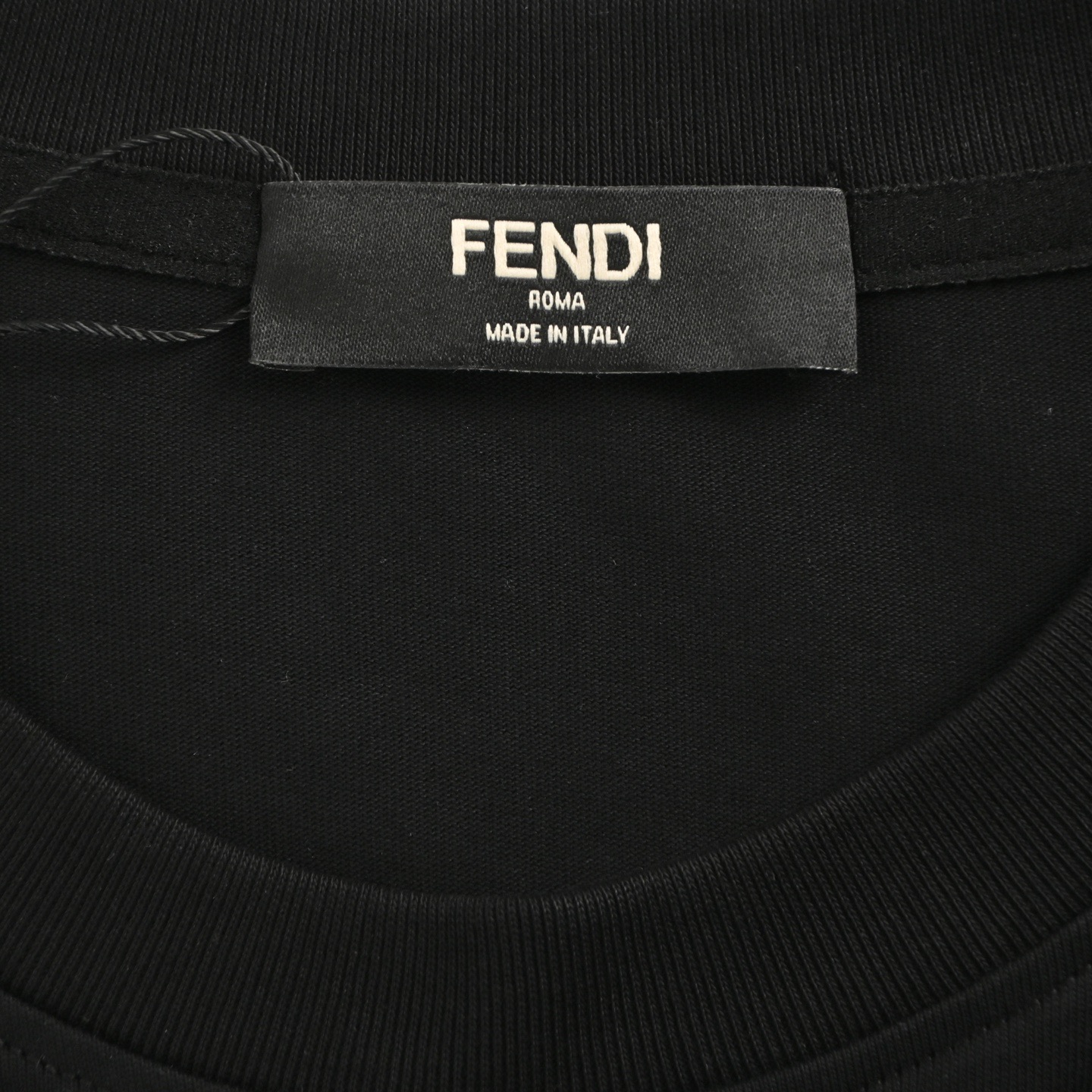 Fendi/芬迪 FF彩色发泡印花短袖 黑色 白色