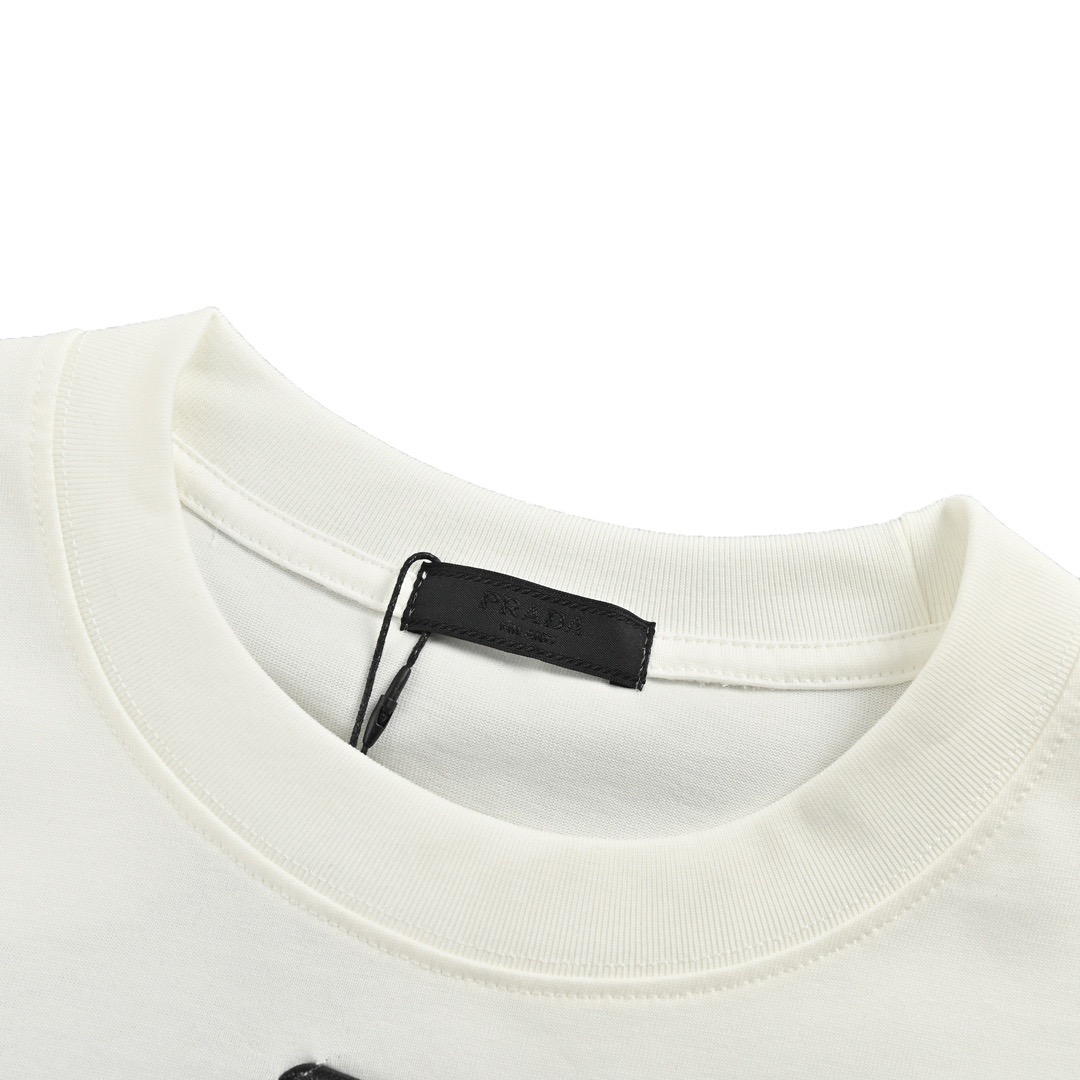 Prada/普拉达 23ss 领口三角标短袖 简约百搭经典