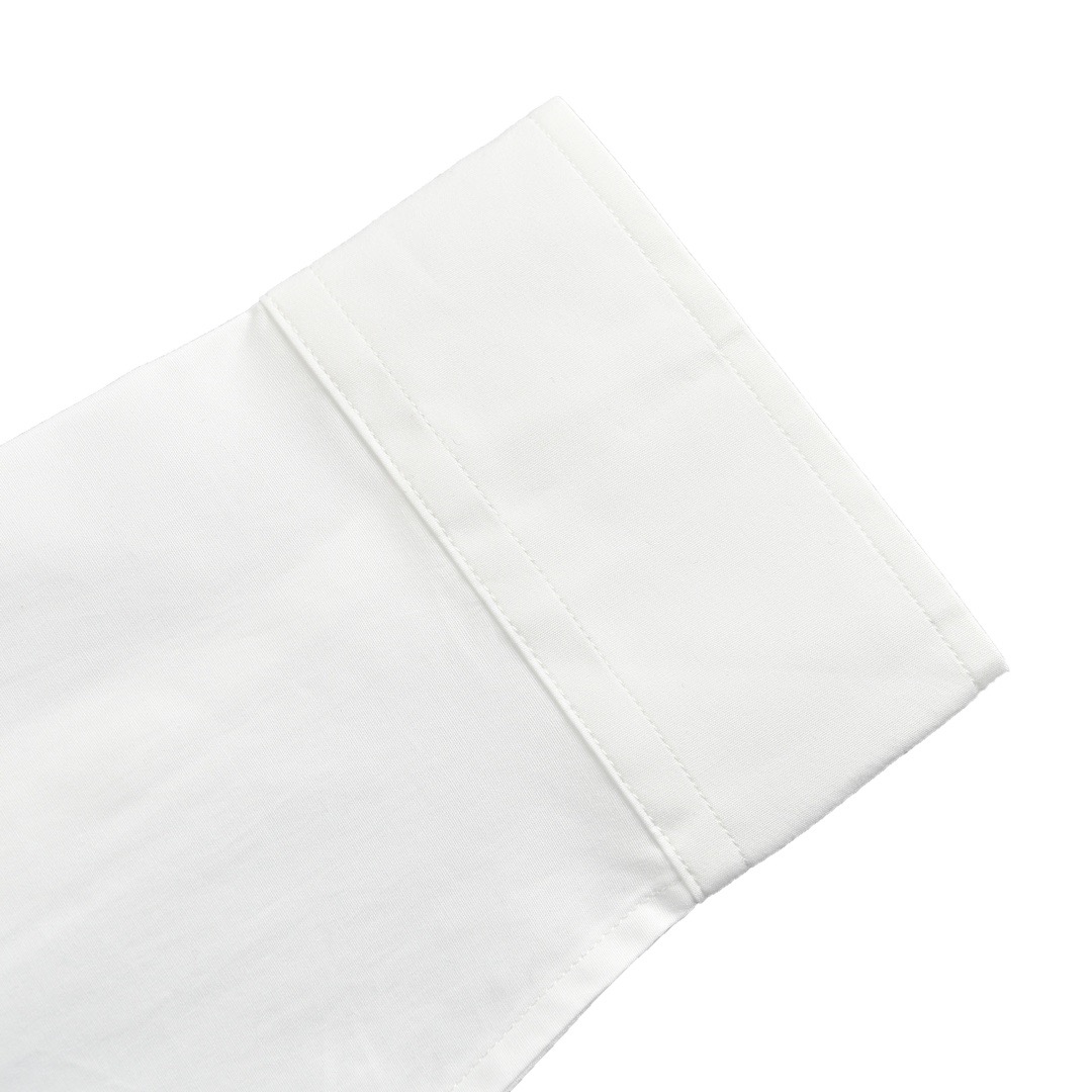 Burberry/巴宝莉 经典刺绣TB小标衬衫 -黑字衬衫白