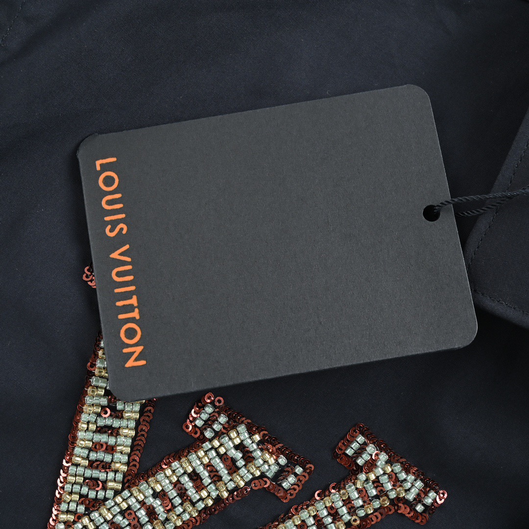Louis Vuitton路易威登 24Fw 串珠字母logo衬衫