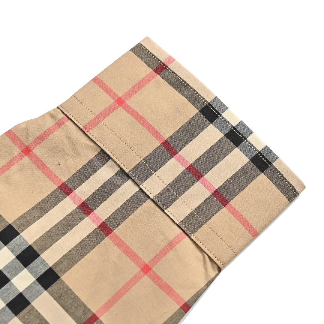 Burberry/巴宝莉 经典下摆侧边字母格纹衬衫