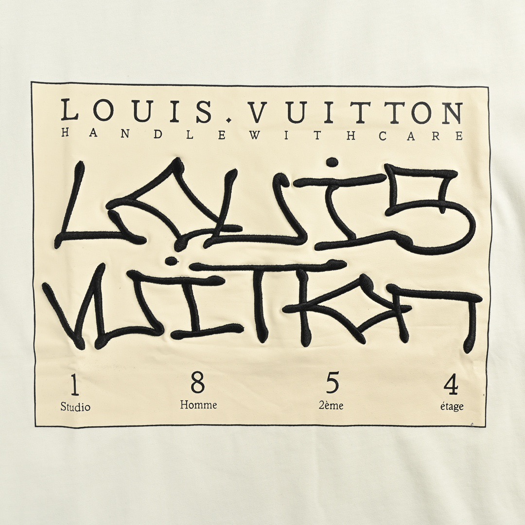 Louis Vuitton/路易威登 23ss 扭曲字母刺绣短袖