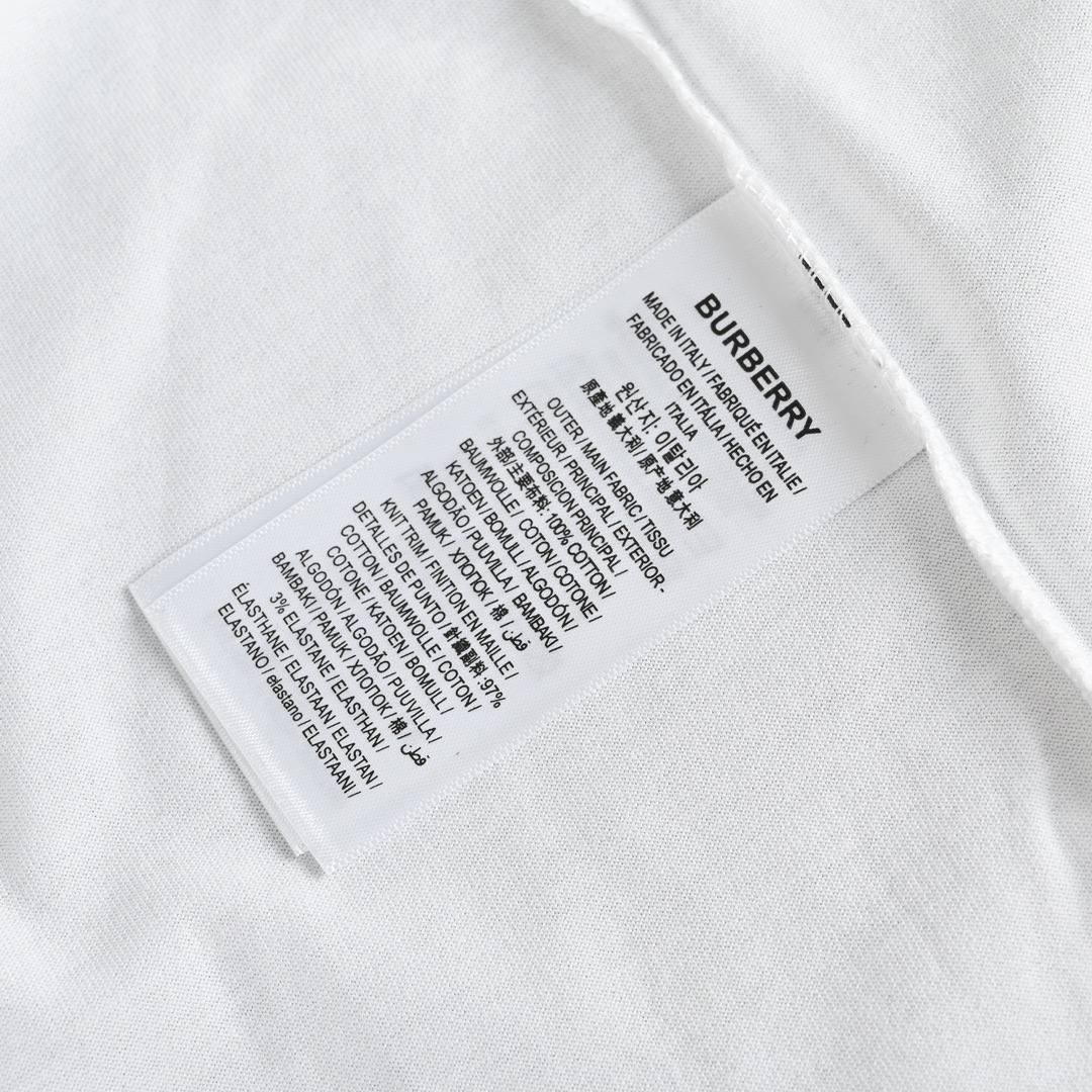 Burberry/巴宝莉 经典格子袖拼接短袖-Chinese UA Cheap High Quatity Brand Clothes Bags handbags Sneakers wholesale wholesaler seller from China Factory suppliers Fashion Clothing Shoes best Quality Beautiful Price Burberry/巴宝莉 经典格子袖拼接短袖