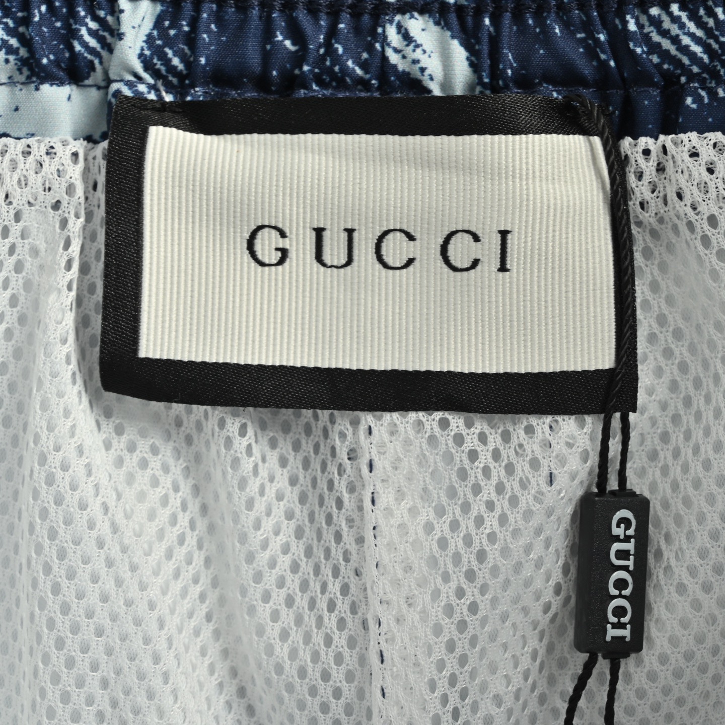 Gucci/古驰 25ss 双G满印扎染沙滩短裤牛仔蓝-Chinese UA Cheap High Quatity Brand Clothes Bags handbags Sneakers wholesale wholesaler seller from China Factory suppliers Fashion Clothing Shoes best Quality Beautiful Price Gucci/古驰 25ss 双G满印扎染沙滩短裤牛仔蓝