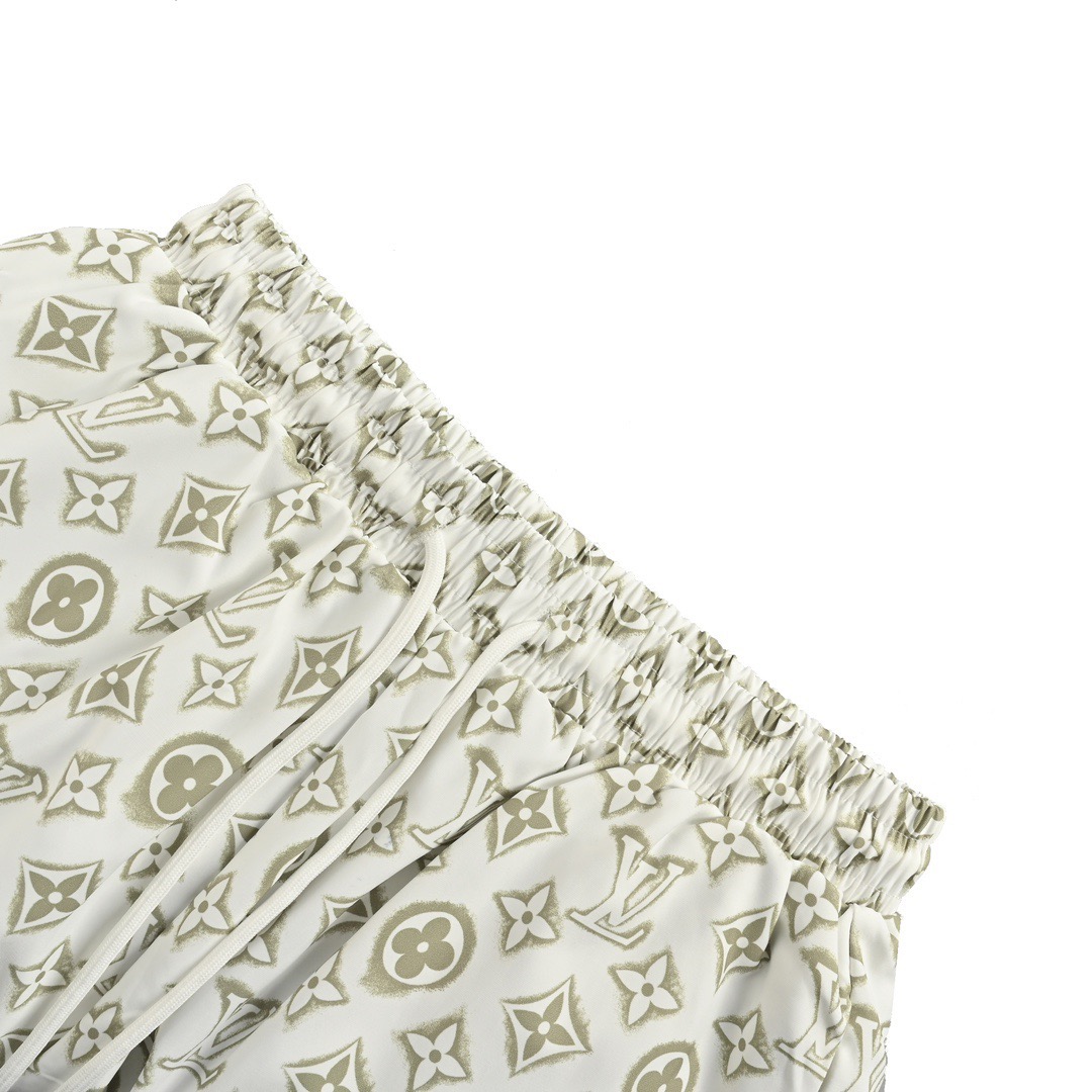 Louis Vuitton/路易威登 24ss 满印老花做旧短裤-Chinese UA Cheap High Quatity Brand Clothes Bags handbags Sneakers wholesale wholesaler seller from China Factory suppliers Fashion Clothing Shoes best Quality Beautiful Price Louis Vuitton/路易威登 24ss 满印老花做旧短裤