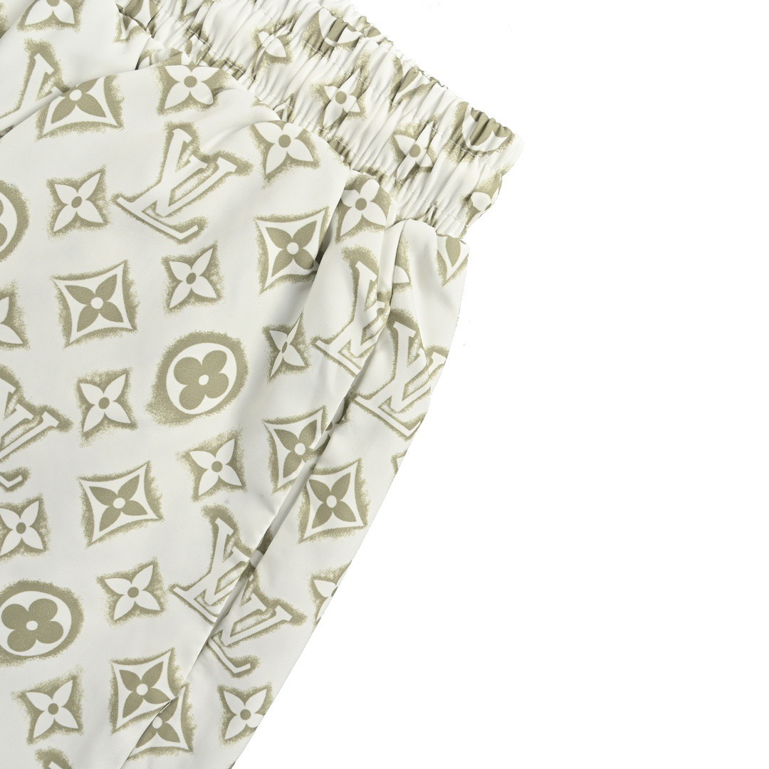 Louis Vuitton/路易威登 24ss 满印老花做旧短裤-Chinese UA Cheap High Quatity Brand Clothes Bags handbags Sneakers wholesale wholesaler seller from China Factory suppliers Fashion Clothing Shoes best Quality Beautiful Price Louis Vuitton/路易威登 24ss 满印老花做旧短裤