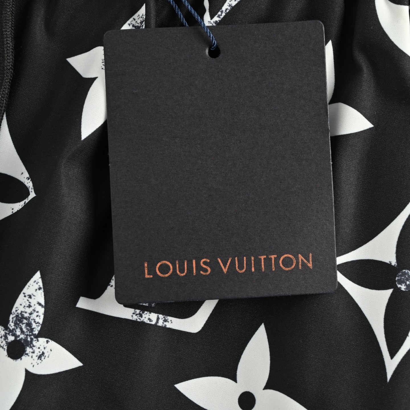 Louis Vuitton/路易威登 25ss 做旧老花满印尼龙短裤-Chinese UA Cheap High Quatity Brand Clothes Bags handbags Sneakers wholesale wholesaler seller from China Factory suppliers Fashion Clothing Shoes best Quality Beautiful Price Louis Vuitton/路易威登 25ss 做旧老花满印尼龙短裤