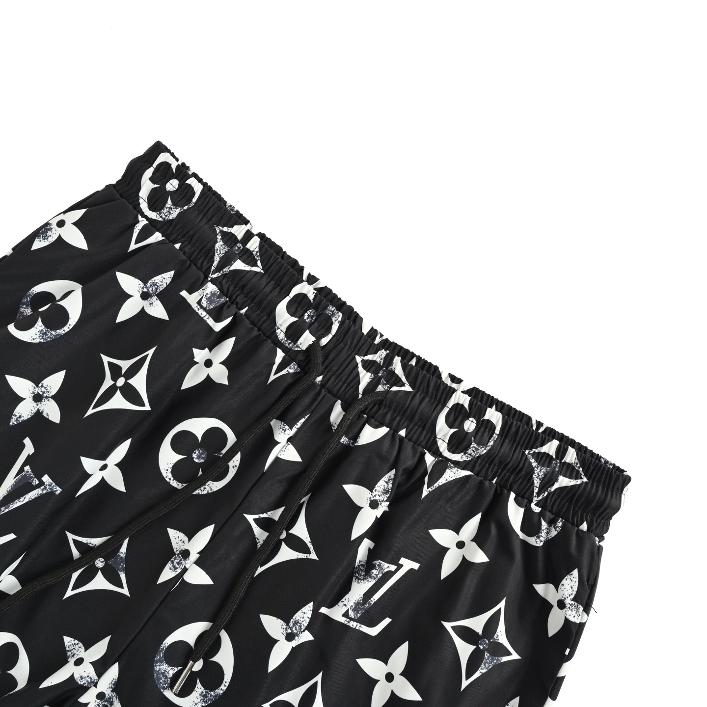 Louis Vuitton/路易威登 25ss 做旧老花满印尼龙短裤-Chinese UA Cheap High Quatity Brand Clothes Bags handbags Sneakers wholesale wholesaler seller from China Factory suppliers Fashion Clothing Shoes best Quality Beautiful Price Louis Vuitton/路易威登 25ss 做旧老花满印尼龙短裤