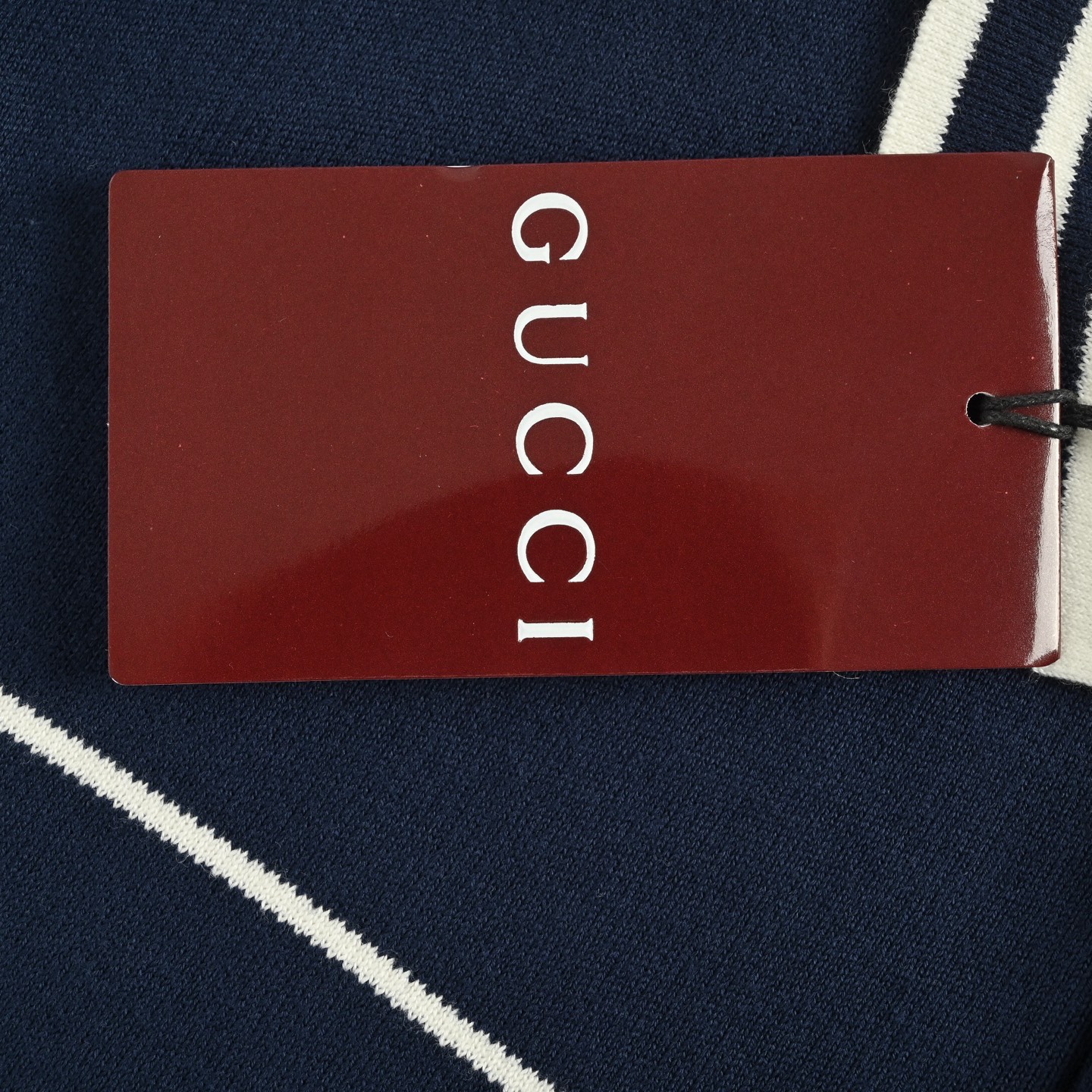 Gucci/古驰 25ss 条纹针织Polo短袖 G家 25ss新款Polo衫以条纹针织棉匠心打造 巧妙融入Gucci刺绣-Chinese UA Cheap High Quatity Brand Clothes Bags handbags Sneakers wholesale wholesaler seller from China Factory suppliers Fashion Clothing Shoes best Quality Beautiful Price Gucci/古驰 25ss 条纹针织Polo短袖 G家 25ss新款Polo衫以条纹针织棉匠心打造 巧妙融入Gucci刺绣