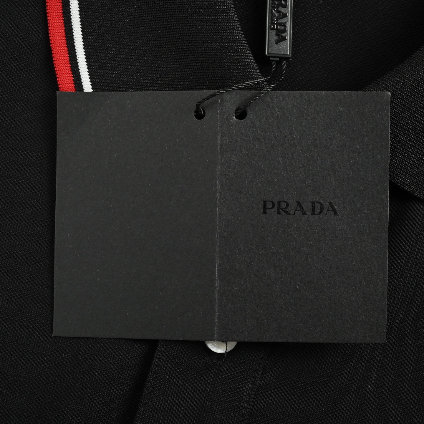 Prada/普拉达 硅胶饰条Polo短袖 胸前经典硅胶皮标字母logo-Chinese UA Cheap High Quatity Brand Clothes Bags handbags Sneakers wholesale wholesaler seller from China Factory suppliers Fashion Clothing Shoes best Quality Beautiful Price Prada/普拉达 硅胶饰条Polo短袖 胸前经典硅胶皮标字母logo