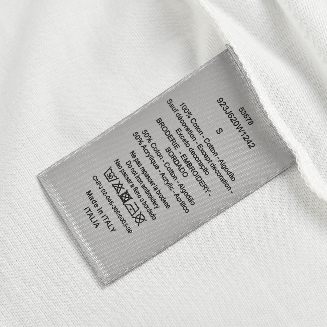 Dior /迪奥 经典CD刺绣短袖-Chinese UA Cheap High Quatity Brand Clothes Bags handbags Sneakers wholesale wholesaler seller from China Factory suppliers Fashion Clothing Shoes best Quality Beautiful Price Dior /迪奥 经典CD刺绣短袖