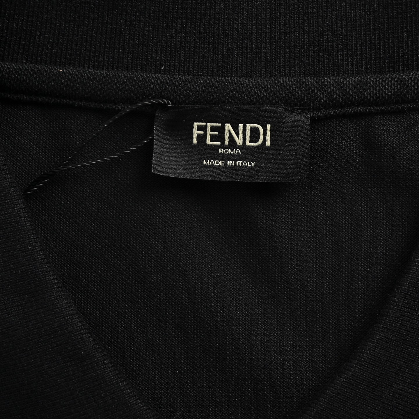 Fendi/芬迪 25ss 小怪兽眼睛刺绣Polo短袖-Chinese UA Cheap High Quatity Brand Clothes Bags handbags Sneakers wholesale wholesaler seller from China Factory suppliers Fashion Clothing Shoes best Quality Beautiful Price Fendi/芬迪 25ss 小怪兽眼睛刺绣Polo短袖