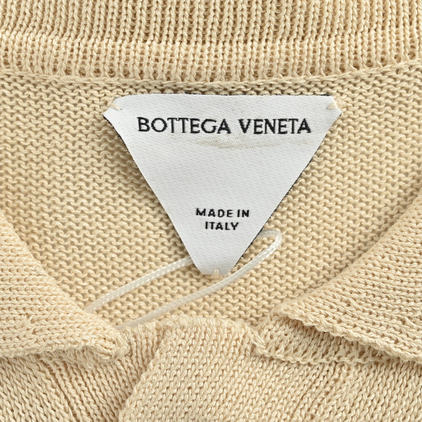 BOTTEGA VENETA/BV 口袋针织Polo短袖 BV三角翻领针织polo-Chinese UA Cheap High Quatity Brand Clothes Bags handbags Sneakers wholesale wholesaler seller from China Factory suppliers Fashion Clothing Shoes best Quality Beautiful Price BOTTEGA VENETA/BV 口袋针织Polo短袖 BV三角翻领针织polo