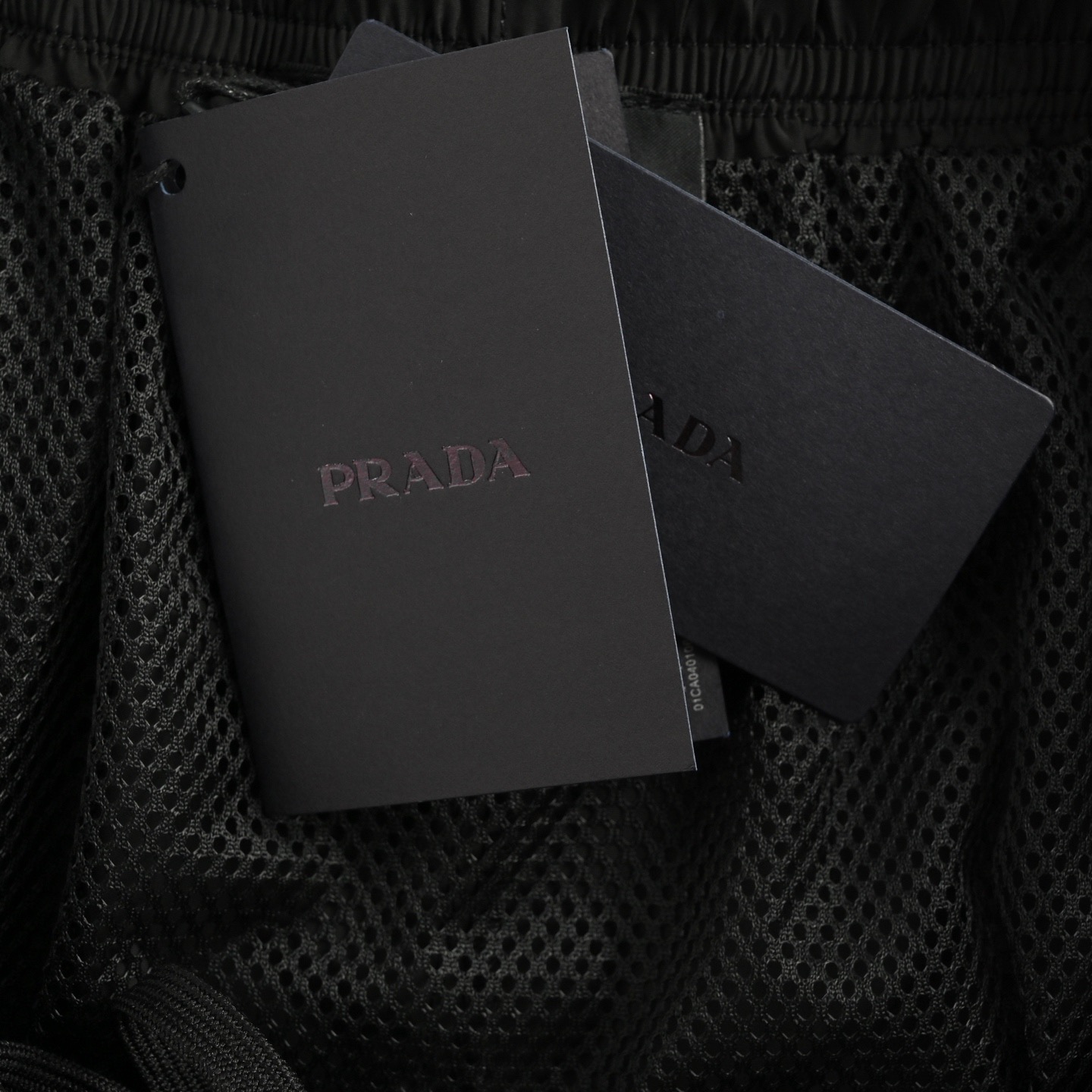 Prada/普拉达25ss 腰际三角标沙滩短裤-Chinese UA Cheap High Quatity Brand Clothes Bags handbags Sneakers wholesale wholesaler seller from China Factory suppliers Fashion Clothing Shoes best Quality Beautiful Price Prada/普拉达25ss 腰际三角标沙滩短裤