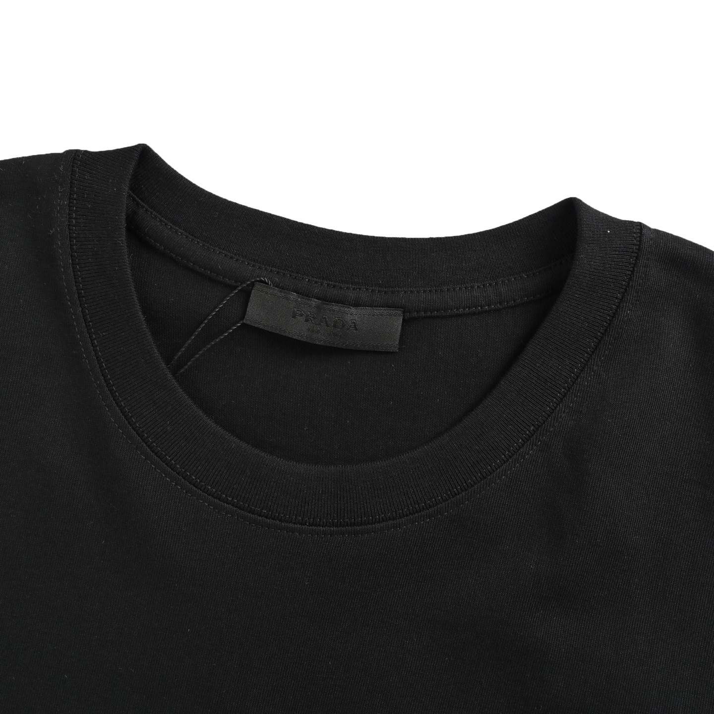 Prada/普拉达 25ss 镂空字母印花logo短袖-Chinese UA Cheap High Quatity Brand Clothes Bags handbags Sneakers wholesale wholesaler seller from China Factory suppliers Fashion Clothing Shoes best Quality Beautiful Price Prada/普拉达 25ss 镂空字母印花logo短袖