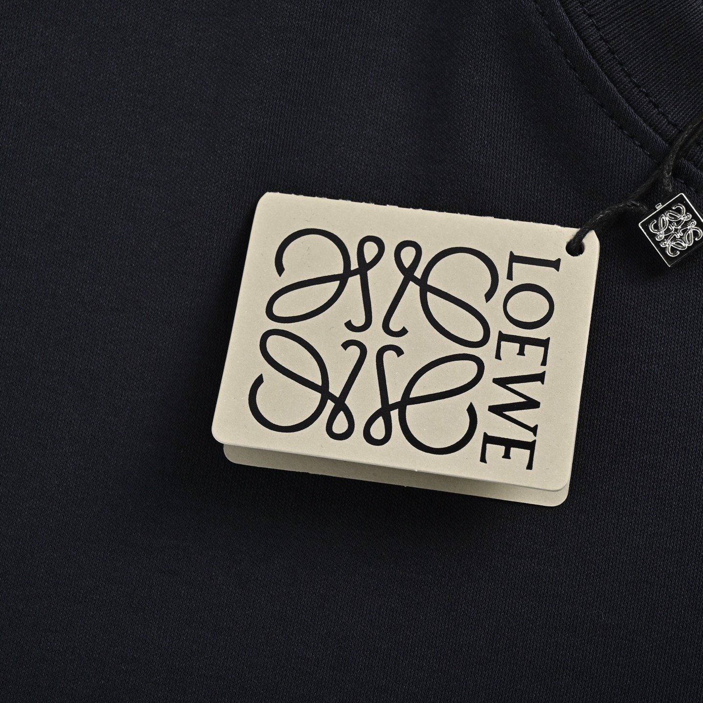 Loewe/罗意威 25ss 蛇年限定印花短袖藏青色 白色-High Quatity Cheap Brand wholesale wholesaler seller Clothes Bags handbags Sneakers Top Fashion Clothing Shoes from China Factory Chinese suppliers best Quality Beautiful Price Loewe/罗意威 25ss 蛇年限定印花短袖藏青色 白色