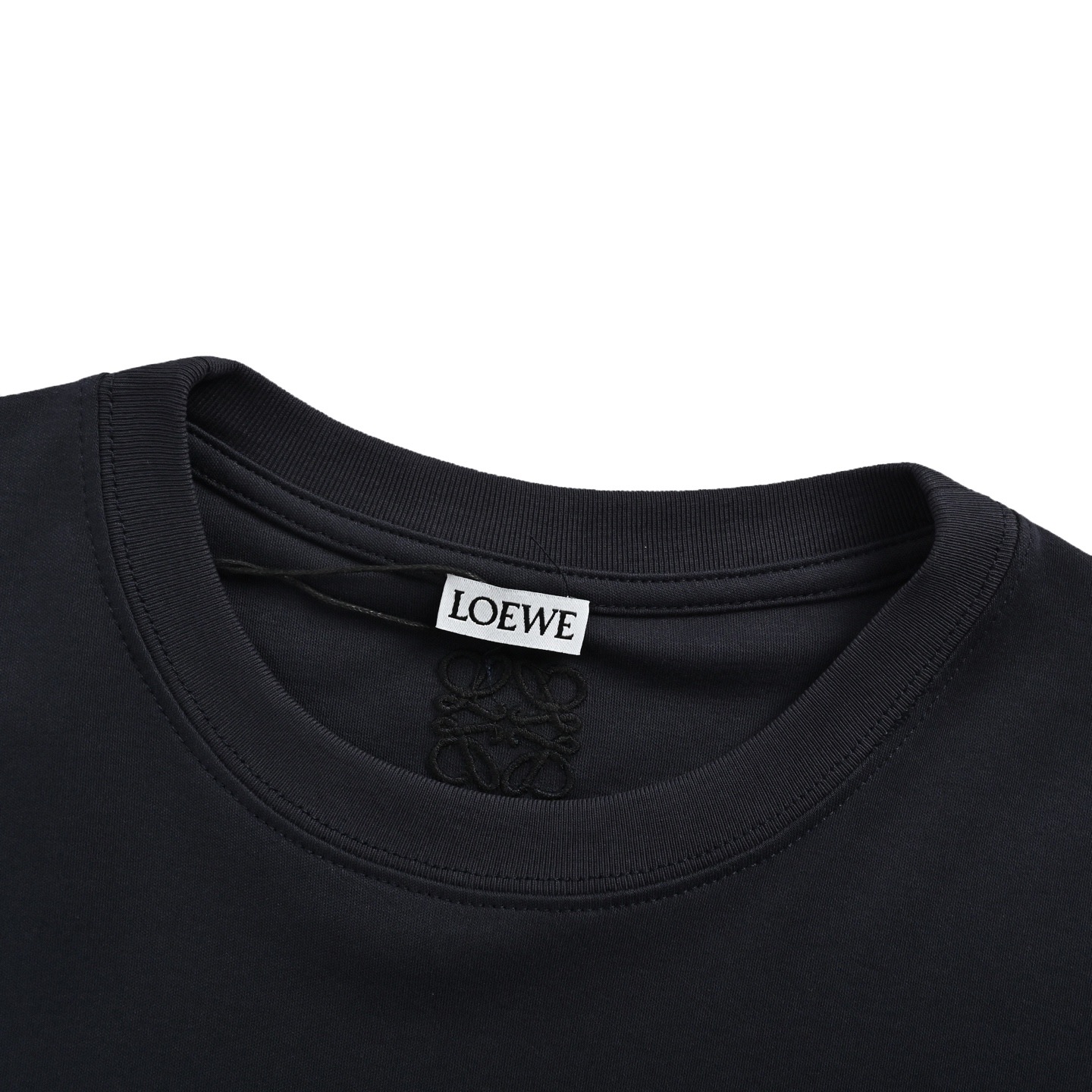 Loewe/罗意威 25ss 蛇年限定印花短袖藏青色 白色-High Quatity Cheap Brand wholesale wholesaler seller Clothes Bags handbags Sneakers Top Fashion Clothing Shoes from China Factory Chinese suppliers best Quality Beautiful Price Loewe/罗意威 25ss 蛇年限定印花短袖藏青色 白色