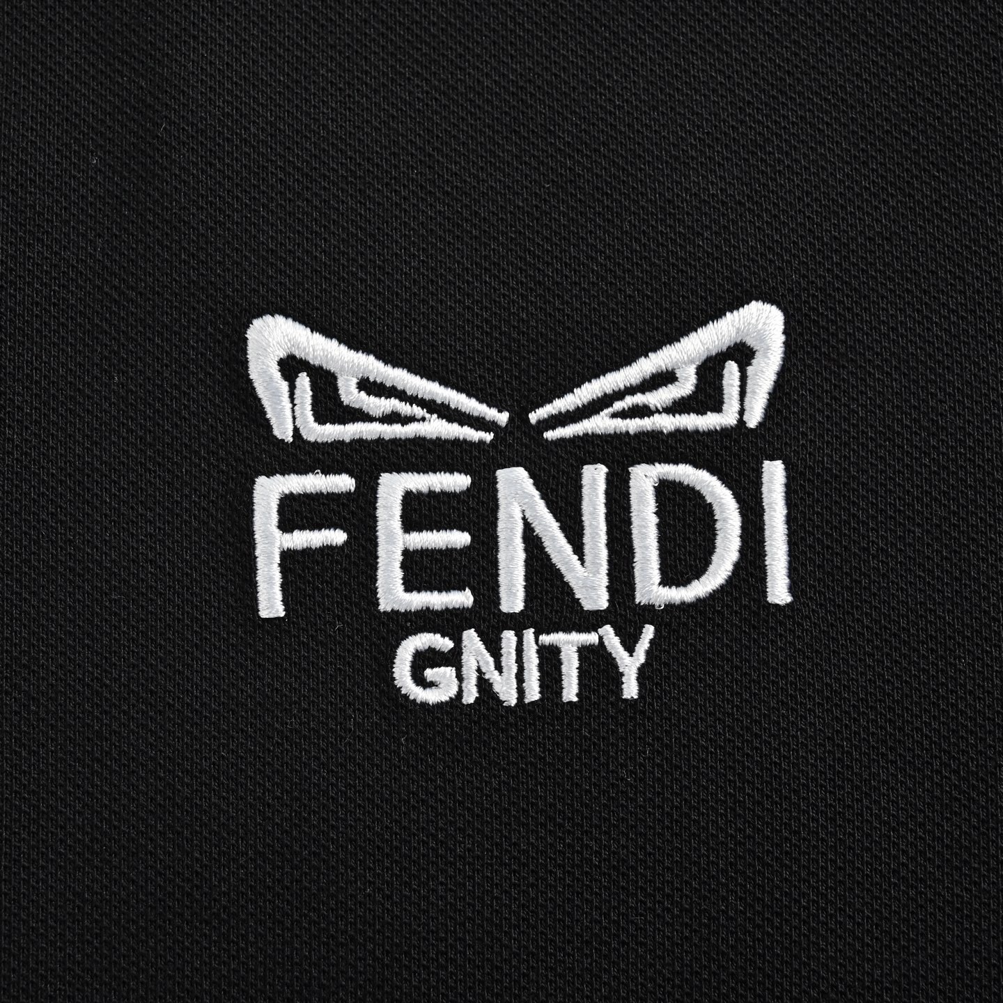 Fendi/芬迪 25ss 刺绣眼睛织带Polo短袖-High Quatity Cheap Brand wholesale wholesaler seller Clothes Bags handbags Sneakers Top Fashion Clothing Shoes from China Factory Chinese suppliers best Quality Beautiful Price Fendi/芬迪 25ss 刺绣眼睛织带Polo短袖