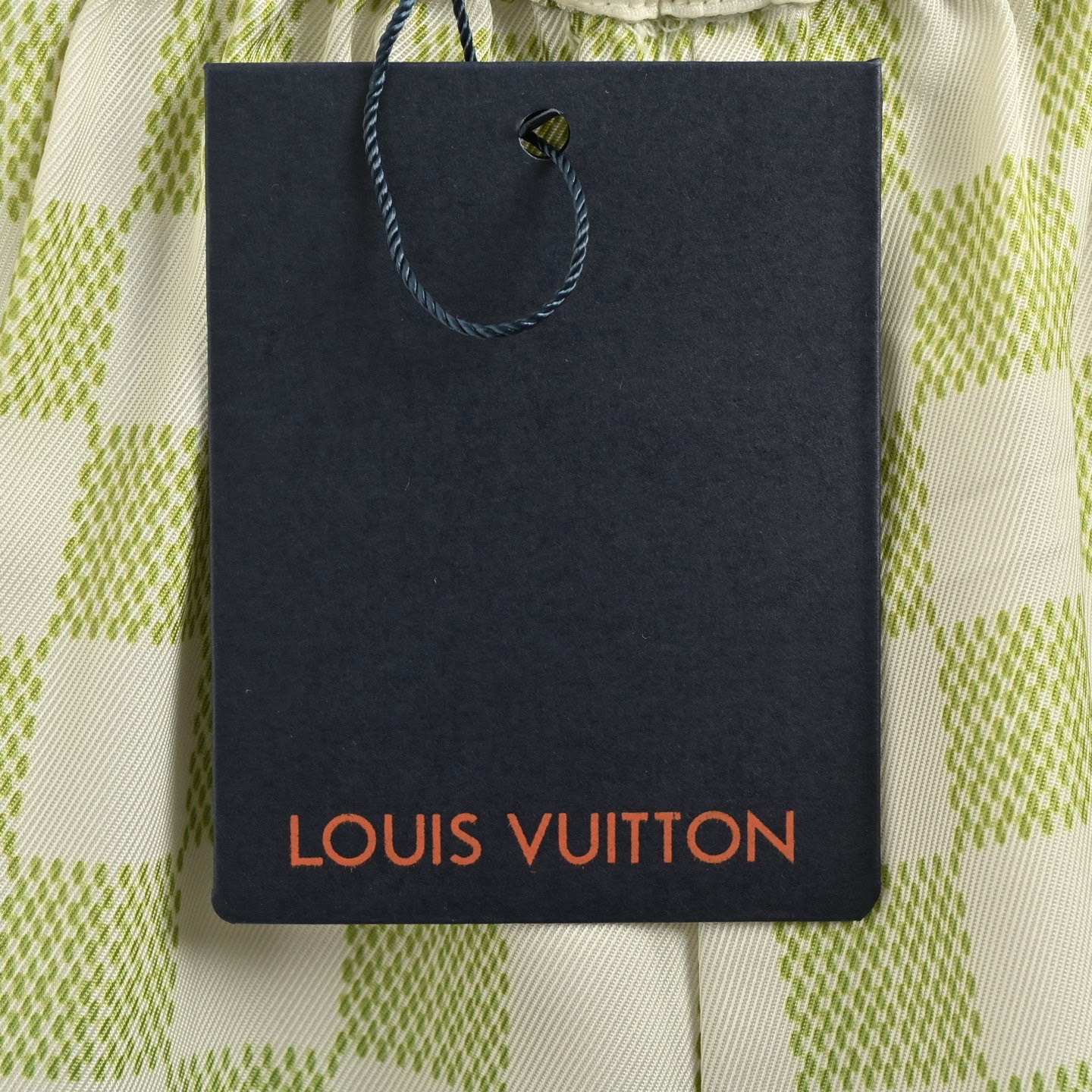 Louis Vuitton/路易威登 渐变棋盘格短裤 LV新款桑蚕丝短裤-Chinese UA Cheap High Quatity Brand Clothes Bags handbags Sneakers wholesale wholesaler seller from China Factory suppliers Fashion Clothing Shoes best Quality Beautiful Price Louis Vuitton/路易威登 渐变棋盘格短裤 LV新款桑蚕丝短裤
