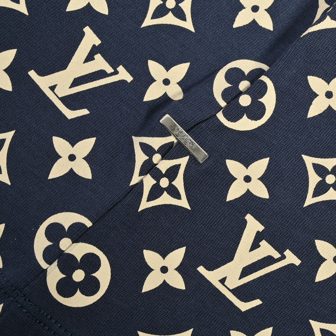 Louis Vuitton/路易威登 22ss 渐变满印老花印花短袖-Chinese UA Cheap High Quatity Brand Clothes Bags handbags Sneakers wholesale wholesaler seller from China Factory suppliers Fashion Clothing Shoes best Quality Beautiful Price Louis Vuitton/路易威登 22ss 渐变满印老花印花短袖