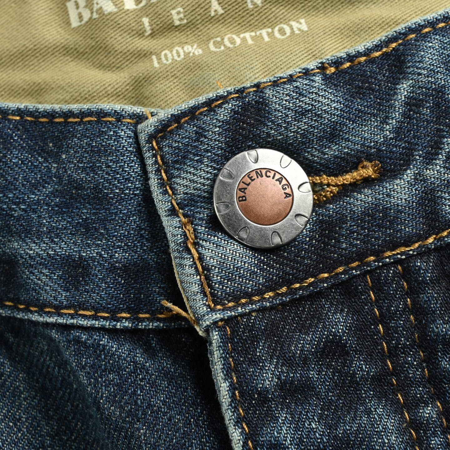 Balenciaga/巴黎世家 25ss 口袋刺绣水洗磨破直筒宽松牛仔裤-Chinese UA Cheap High Quatity Brand Clothes Bags handbags Sneakers wholesale wholesaler seller from China Factory suppliers Fashion Clothing Shoes best Quality Beautiful Price Balenciaga/巴黎世家 25ss 口袋刺绣水洗磨破直筒宽松牛仔裤