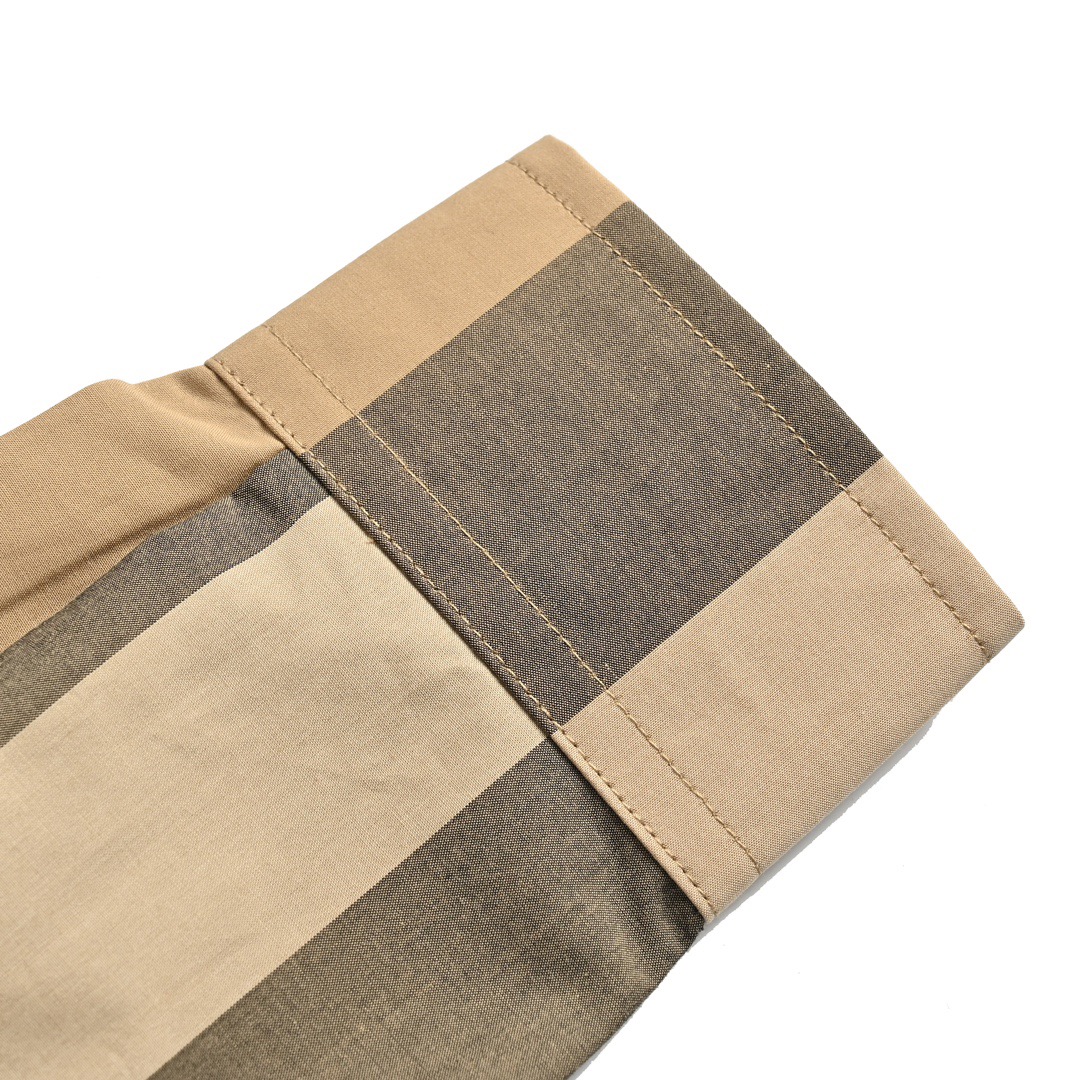 Burberry/巴宝莉 经典大格纹衬衫-Chinese UA Cheap High Quatity Brand Clothes Bags handbags Sneakers wholesale wholesaler seller from China Factory suppliers Fashion Clothing Shoes best Quality Beautiful Price Burberry/巴宝莉 经典大格纹衬衫