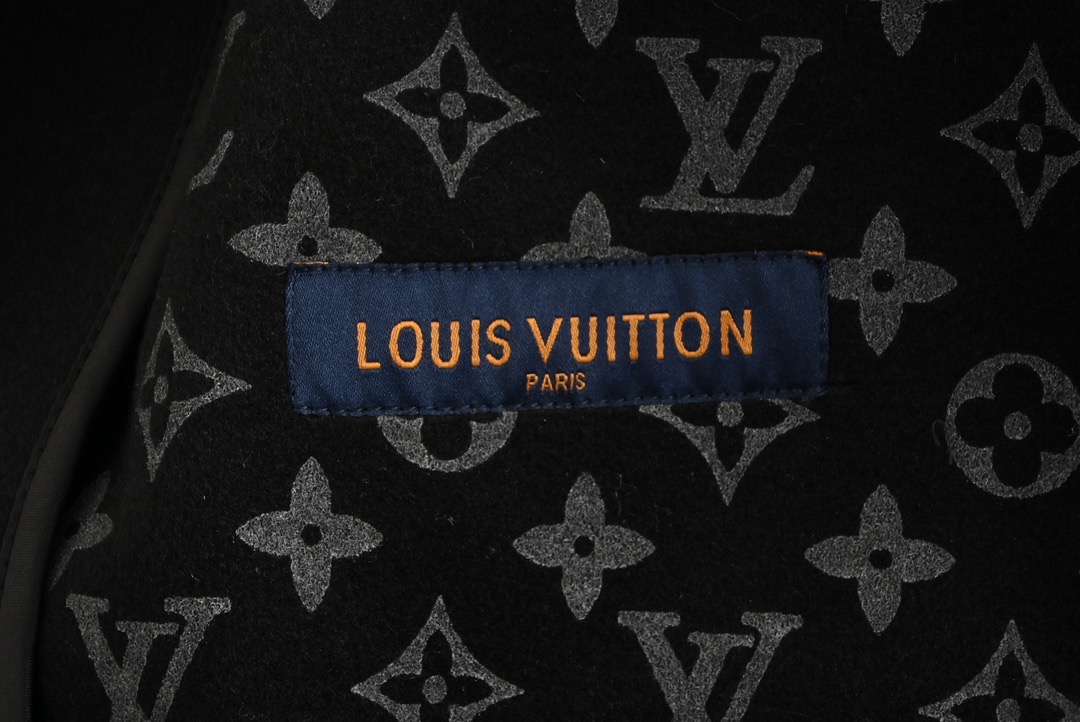 Louis Vuitton/路易威登 24Fw 飞马毛巾绣棒球服外套-Chinese UA Cheap High Quatity Brand Clothes Bags handbags Sneakers wholesale wholesaler seller from China Factory suppliers Fashion Clothing Shoes best Quality Beautiful Price Louis Vuitton/路易威登 24Fw 飞马毛巾绣棒球服外套