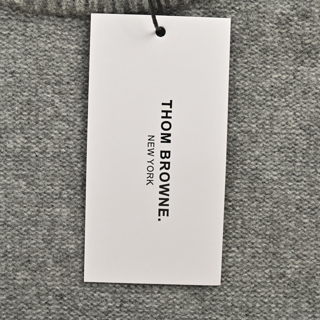 Thom Browne/汤姆布朗 23Fw 腰际四杠圆领毛衣