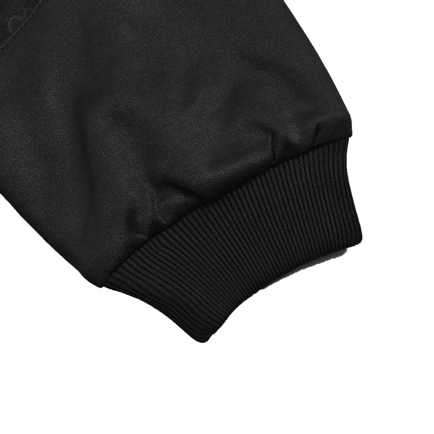 Gucci/古驰 24Fw 镂空双G刺绣半拉链校服套装外套 黑色-莆田鞋,莆田鞋货源,高仿鞋,高仿鞋货源,安福档口,莆田高仿鞋,莆田鞋批发,高仿鞋批发,莆田高仿运动鞋,高仿运动鞋,莆田运动鞋 Gucci/古驰 24Fw 镂空双G刺绣半拉链校服套装外套 黑色