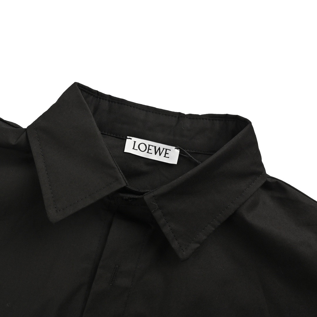 Loewe/罗意威 24Fw 皮牌口袋衬衫 上身效果极致发挥