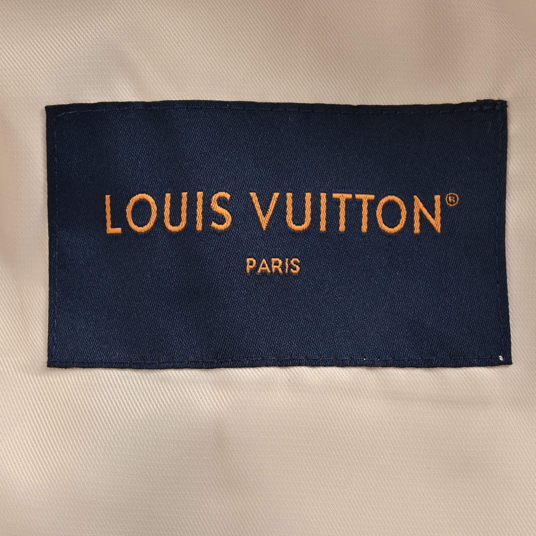 Louis Vuitton/路易威登 24Fw 航海系列珍珠刺绣海螺连帽棒球外套