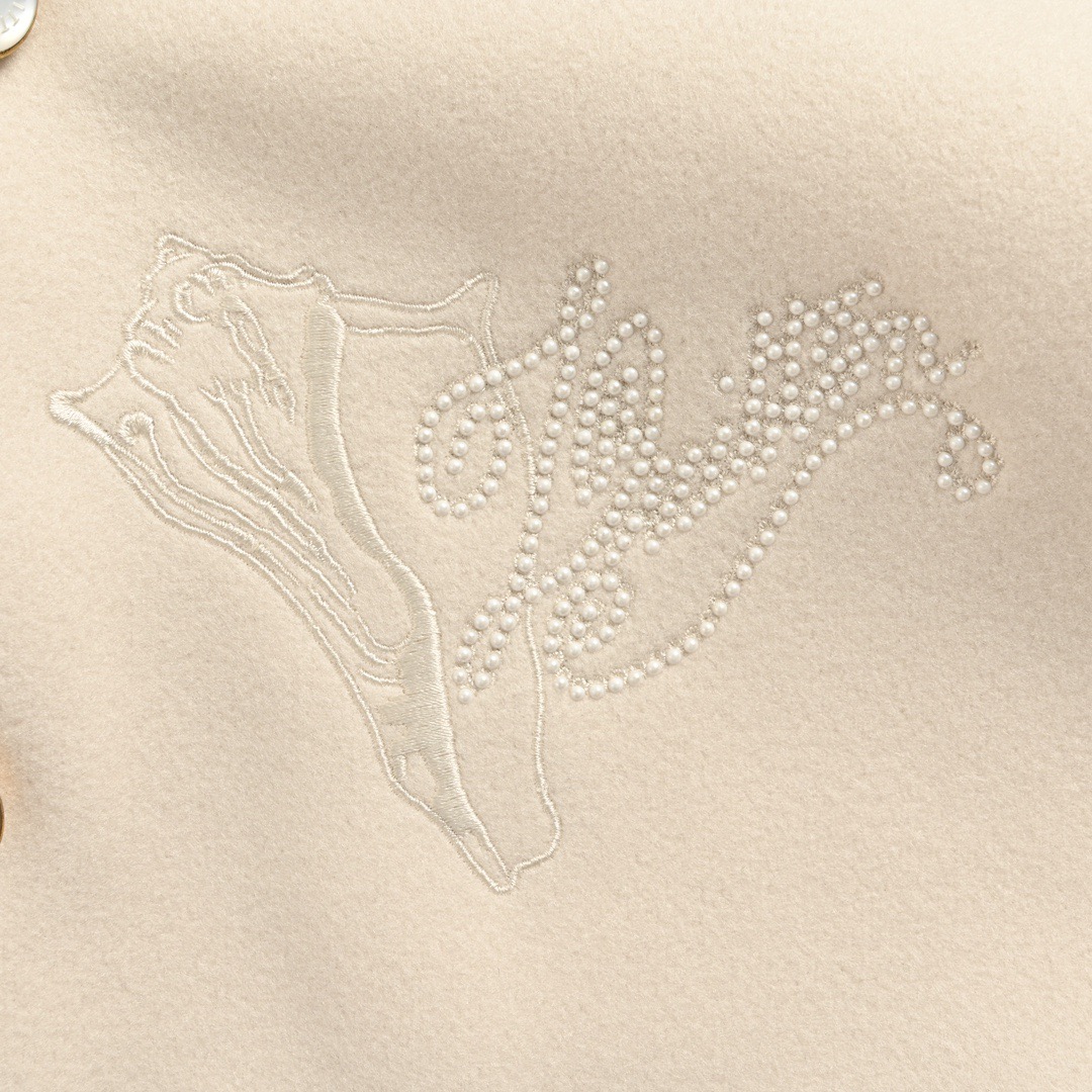 Louis Vuitton/路易威登 24Fw 航海系列珍珠刺绣海螺连帽棒球外套