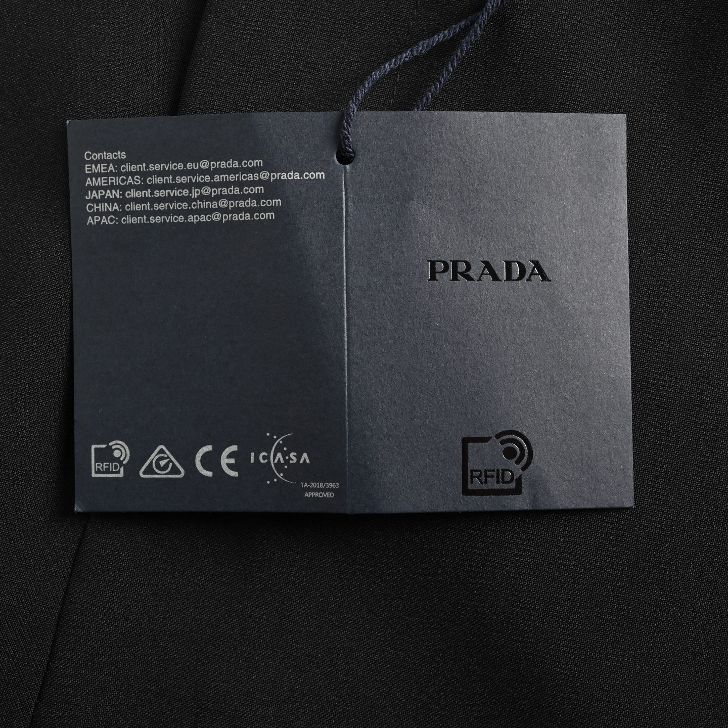 Prada/普拉达 25ss 后袋三角标弹力西裤 定制涤尚抗皱西裤绸 柔软细腻 舒适贴肤 三角标采用红外线定位